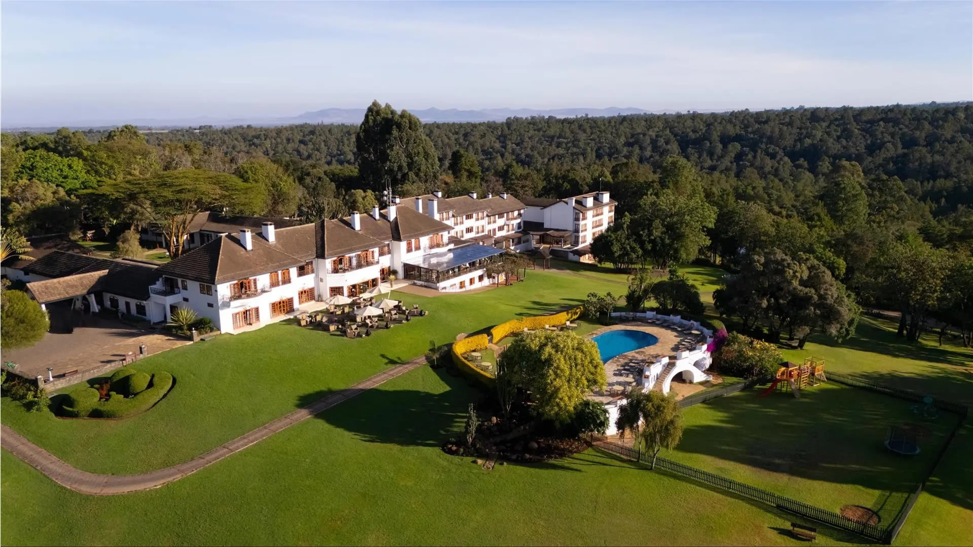 Fairmont Mount Kenya Safari Club